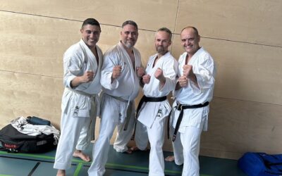 Thomas Budich besteht die Prüfung zum 6. Dan